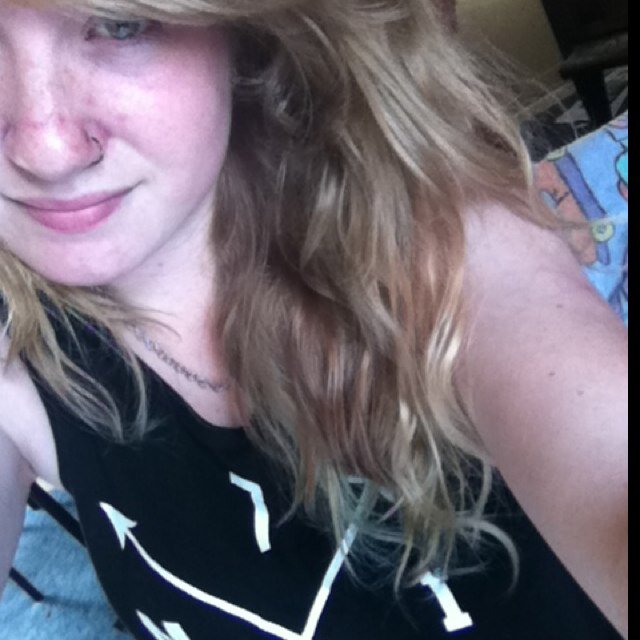 Hello, I'm Gabby. I love you Beauty.. Miss you heaps! Music.Books.Music.Books.Alone.Bands.