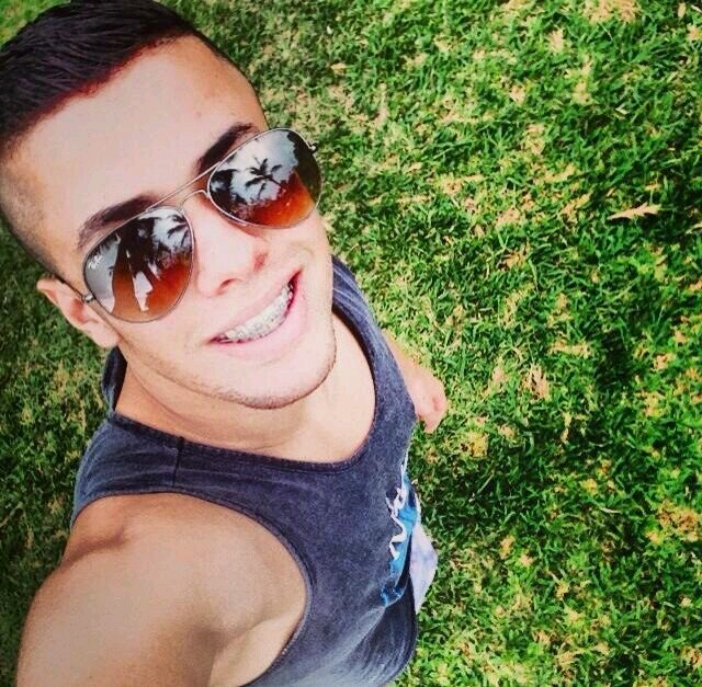 O resto tanto faz se eu tiver você @OfcDaniloSilva ♥ @since:14/10/2013 Principe seguiu 14/10/2013 1° FC de Minas Gerais