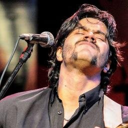 Sou programador back-end, músico amador, entusiasta de rock nacional e um eterno buscador do esporte ideal para cada temporada da vida =) #casadoProfissional