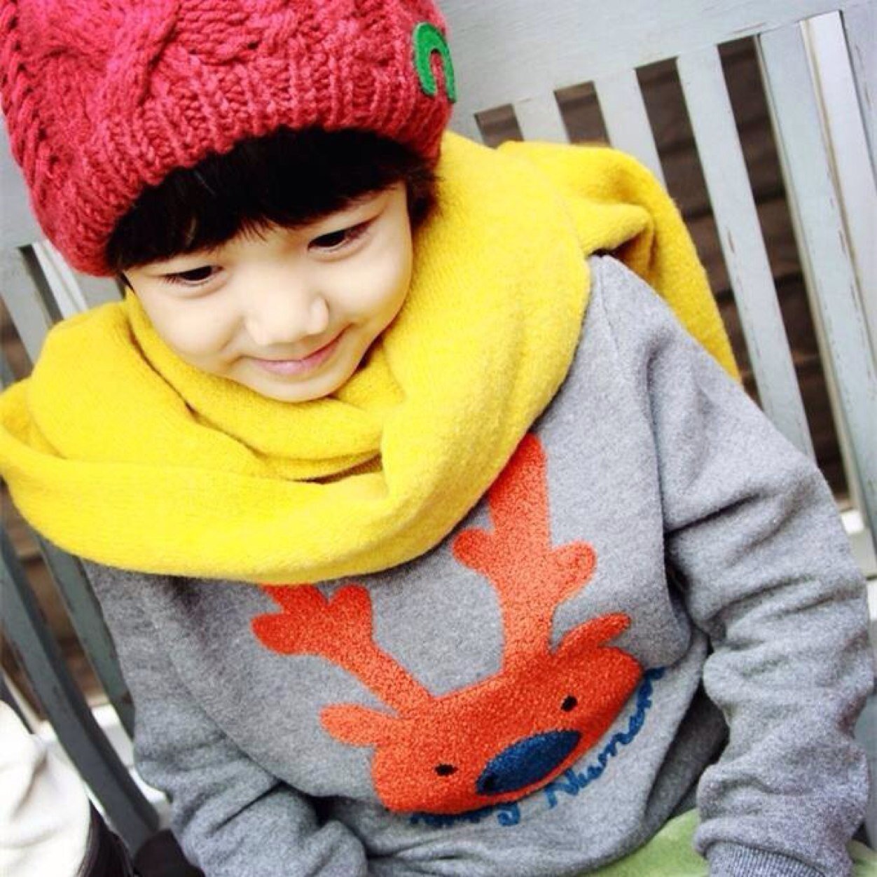 ผมดินสอ อายุ 6 ขวบครับผม .ยิ้มกว้าง เหมี้ยวสไตส์ .อ้อนๆ (ㅅㅂㅅ)  [17/01/14] #Qcaz