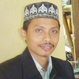 Guru Pend Agama Islam di SMP Darul Ulum Manukan Kulon Sby