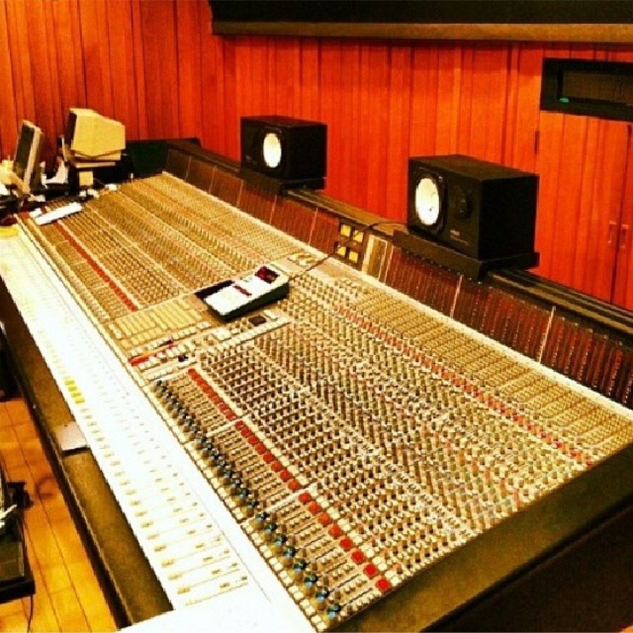IG: @studiodreams_ (@StudioDreams_) / Posts / X