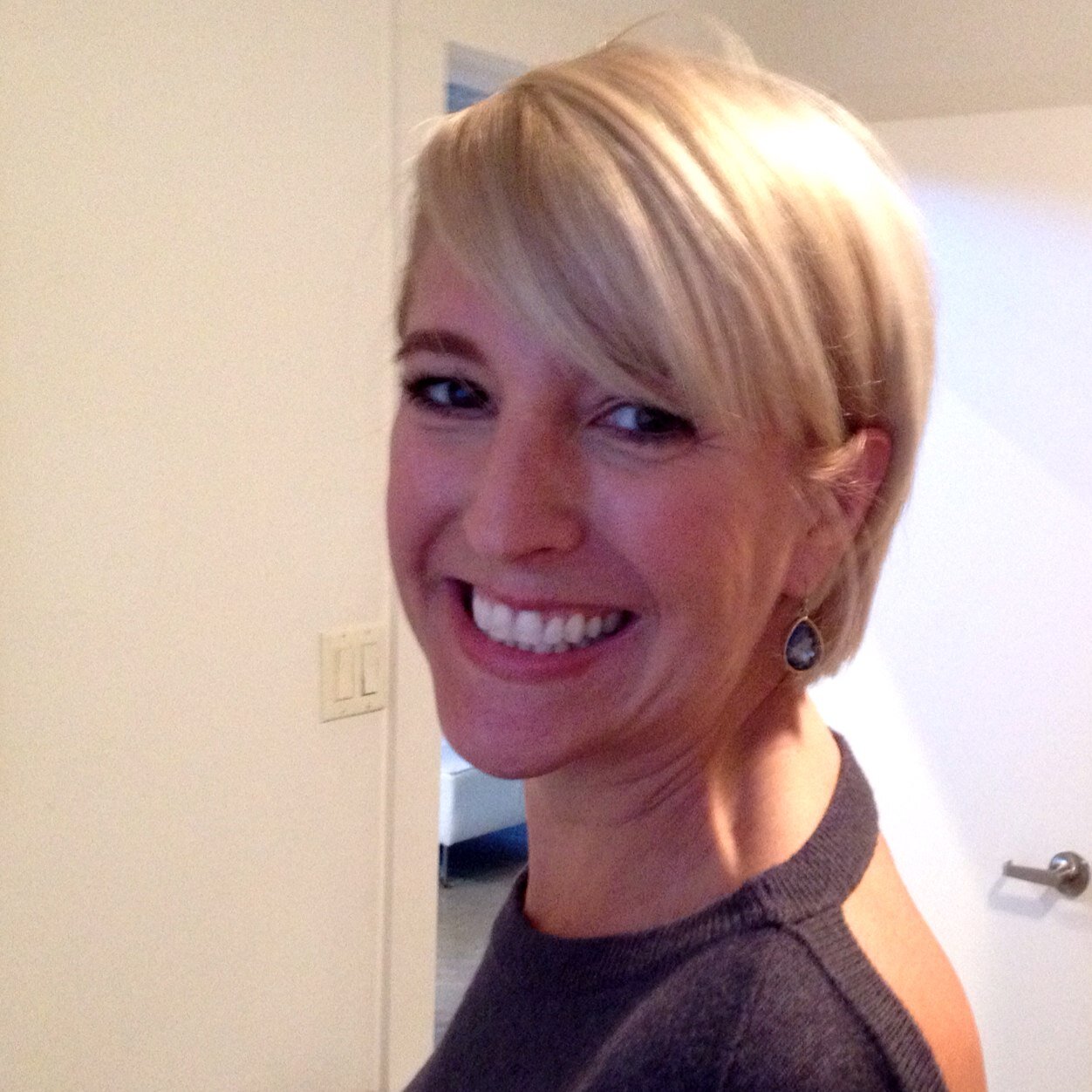 pmlndmn's profile picture. 