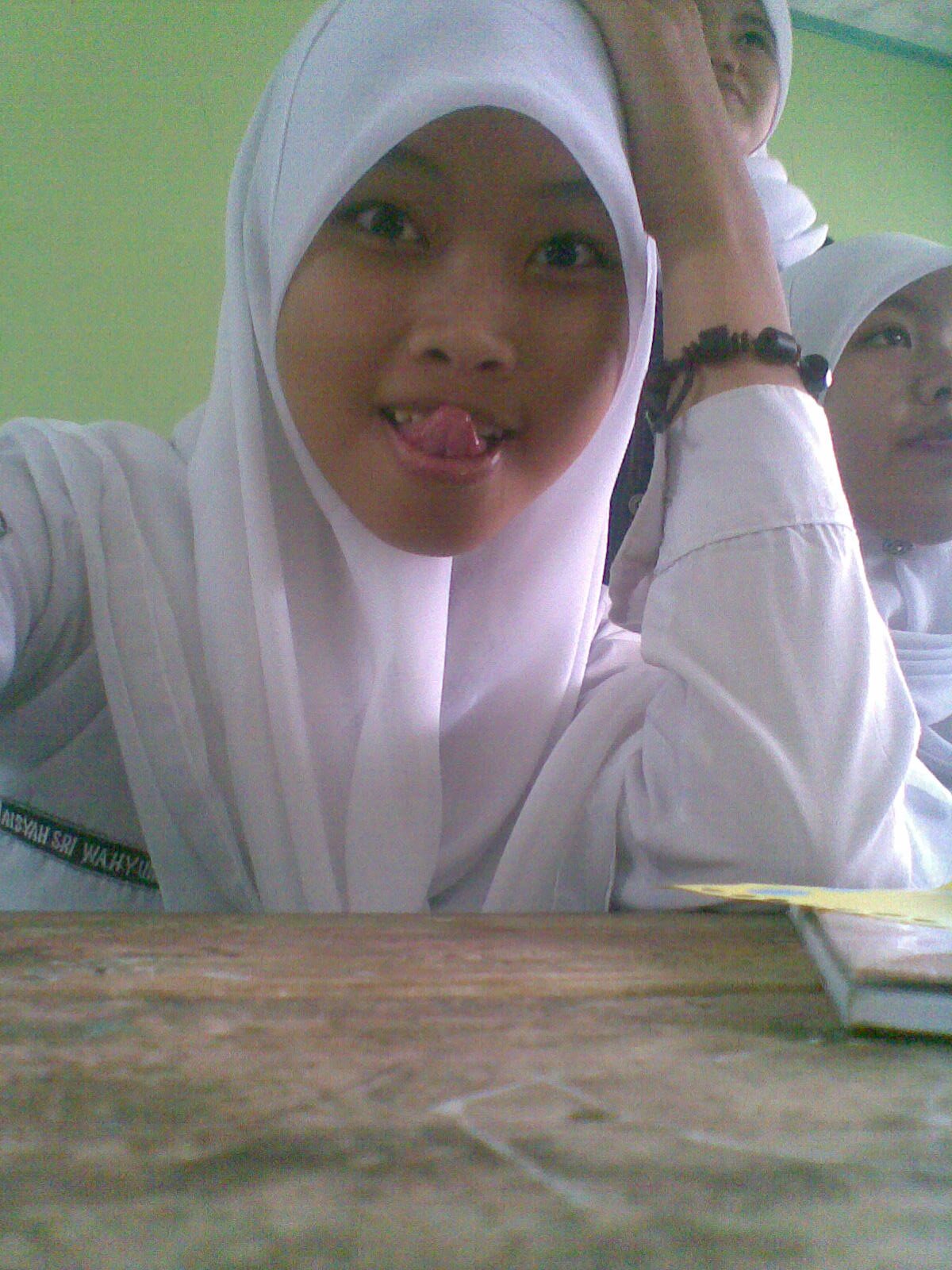 aisyahsriwahyu2's profile picture. Life must go on brooo :D |X-A |XI-alam3|sma pasundan banjaran