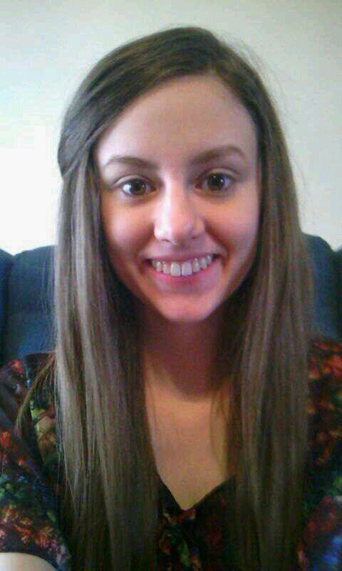 Julie, 20 :)