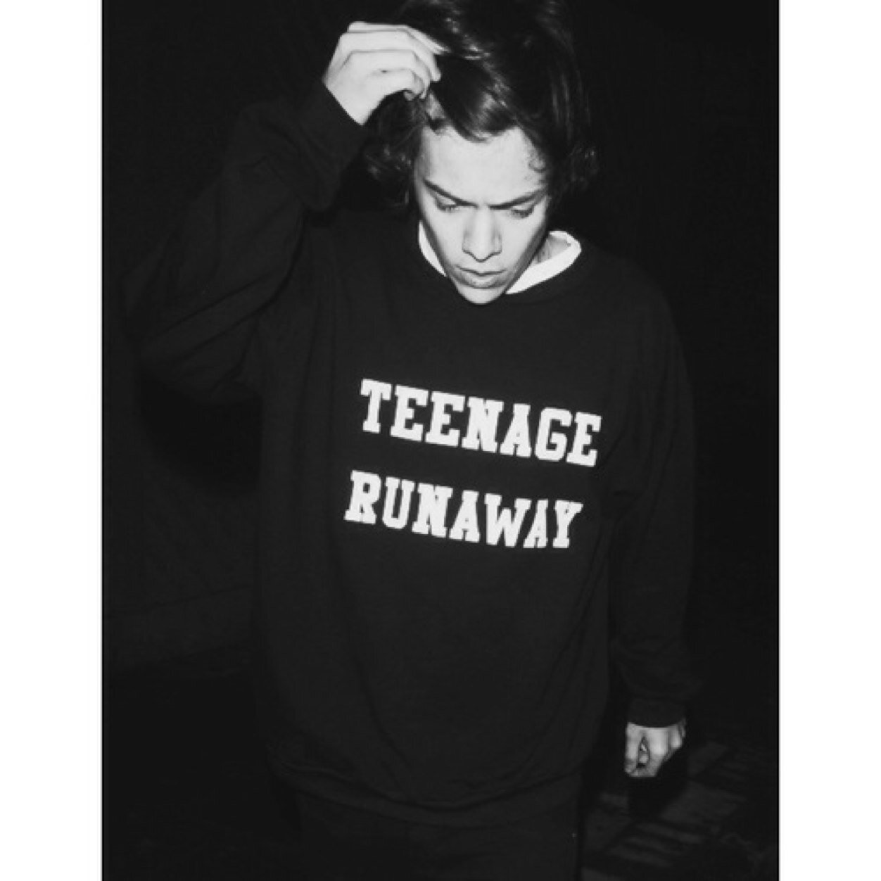 ☯ saved account. follow @simplyhoran ☯