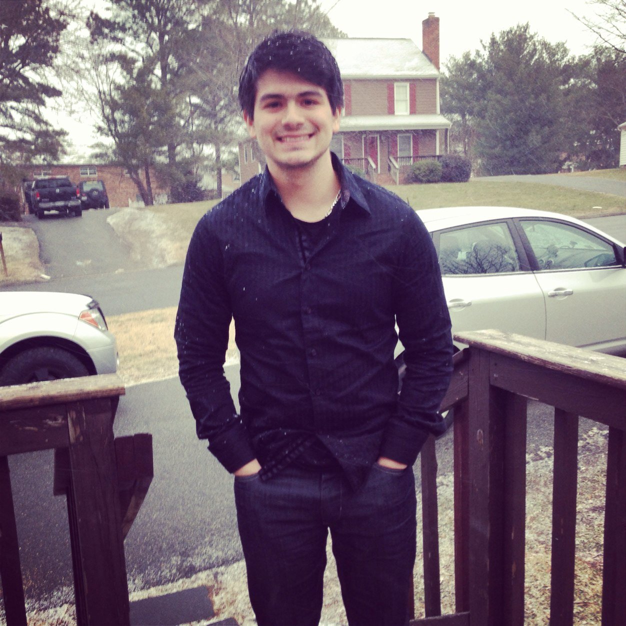 EnmanuelFlorez's profile picture. DJ y Estudiante de Ingeniería Electrónica, UJAP...