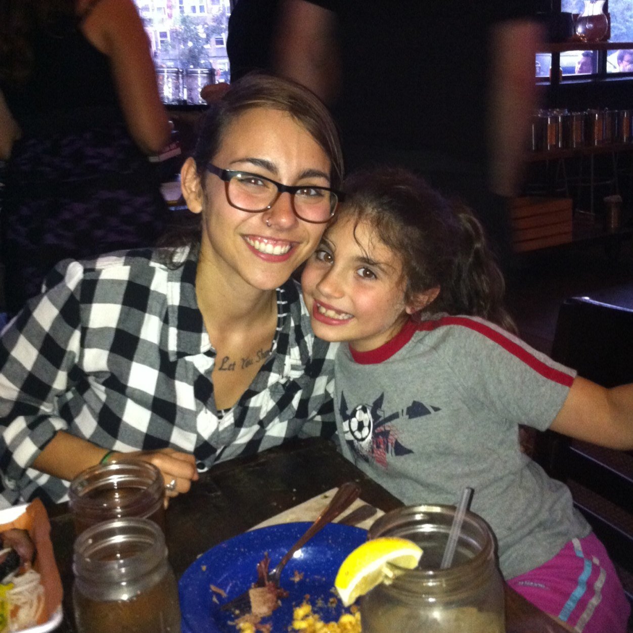 kaylaquig's profile picture. 