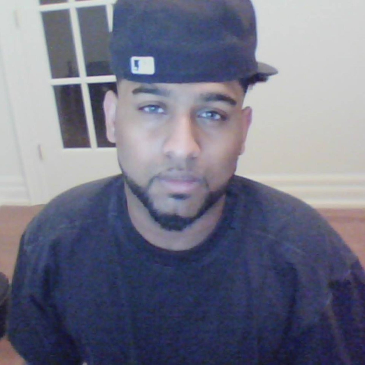 Guitarist|writer|composer|ℳαяяιᴇᴅtᴏtнᴇℳᴜsιc|pin:24D1C8C4| skype: navenant2 | tap that follow button!!