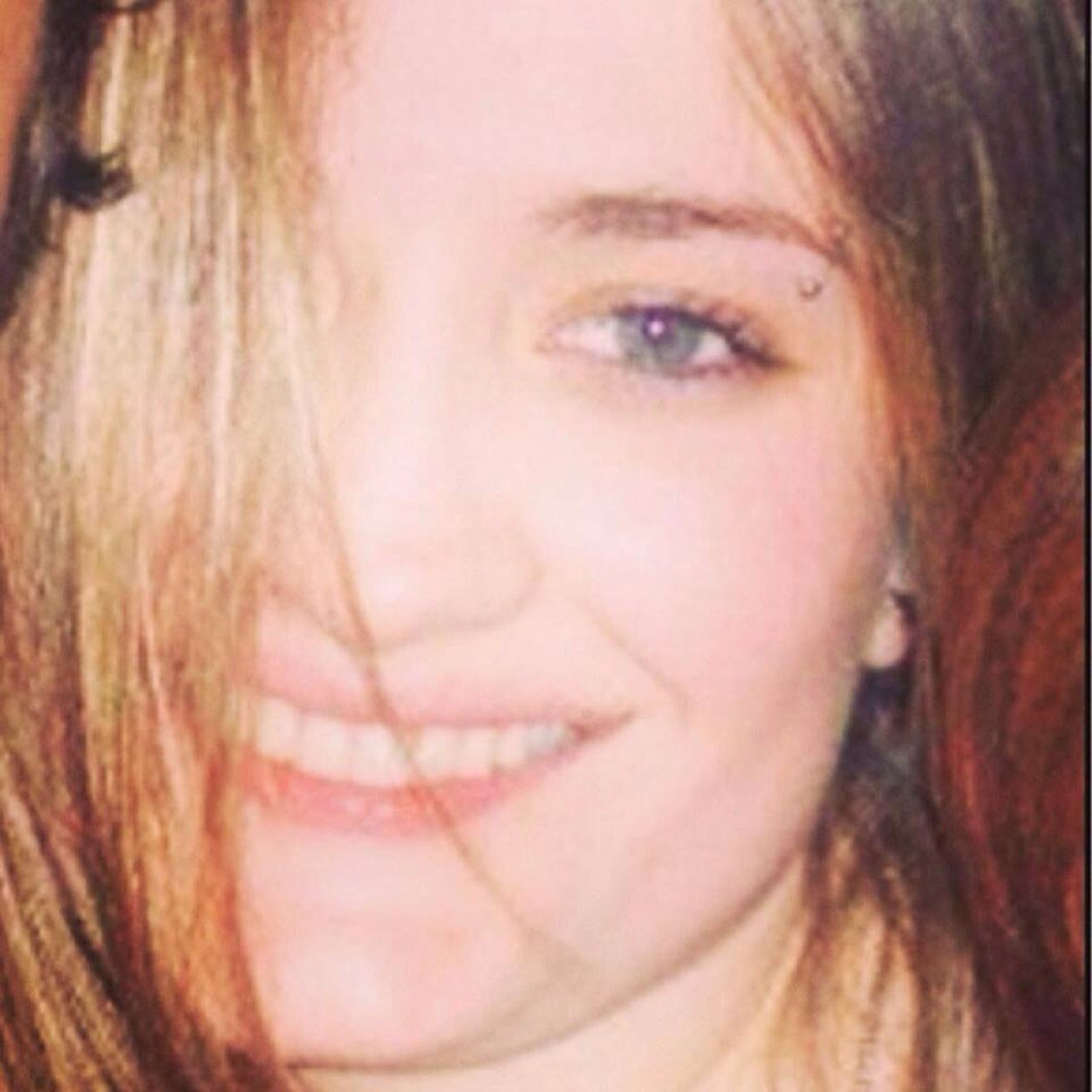 Gabybertinat's profile picture. Escribo... Pero aún busco la trama. Librepensadora. Dog trainer & Petsitter. Fotógrafa amateur. Melómana y Baterista.¡Pero sobre todo! mami de mi can, Leo.