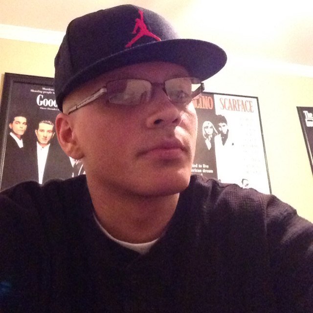 fg95122's profile picture. 