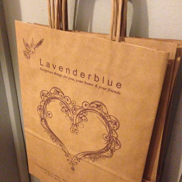 Lavenderblue & Lavendergreen in St Albans specialise in new & vintage interiors,gifts & professional craft courses (incl Annie Sloan paint)http://t.co/J99Obezw