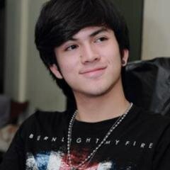 Keep support and loving @rizkynazaarr | Owner @TantiLove_25 | 070596 | #Rizkyours #SM*SHIndo #JKT48
#Kelviners
#Alghazalic