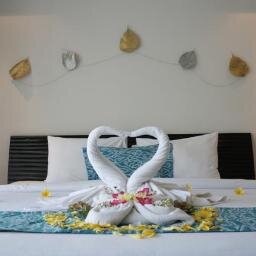 40% Off Hotel Mansarovar in Nagpur Free:- Pick & Drop + Breakfast + Wi Fi* A prize that isn't a prize. Looking forward to welcoming you.