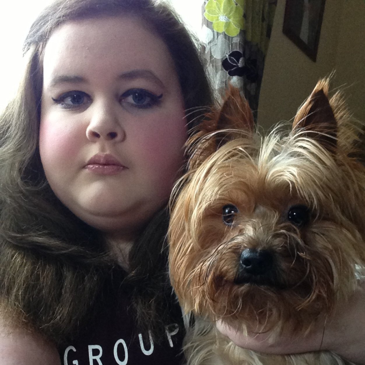 Hi im brooke and i love music such as adtr,bvb,afi,ptv,mde,paramore,bmth,miw,issues,neck deep,letlive,marilyn manson,evanesence and never shout never.