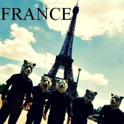 Street team française du groupe MAN WITH A MISSION: Mi-homme mi-loups , ce quintet talentueux nous arrive du Japon