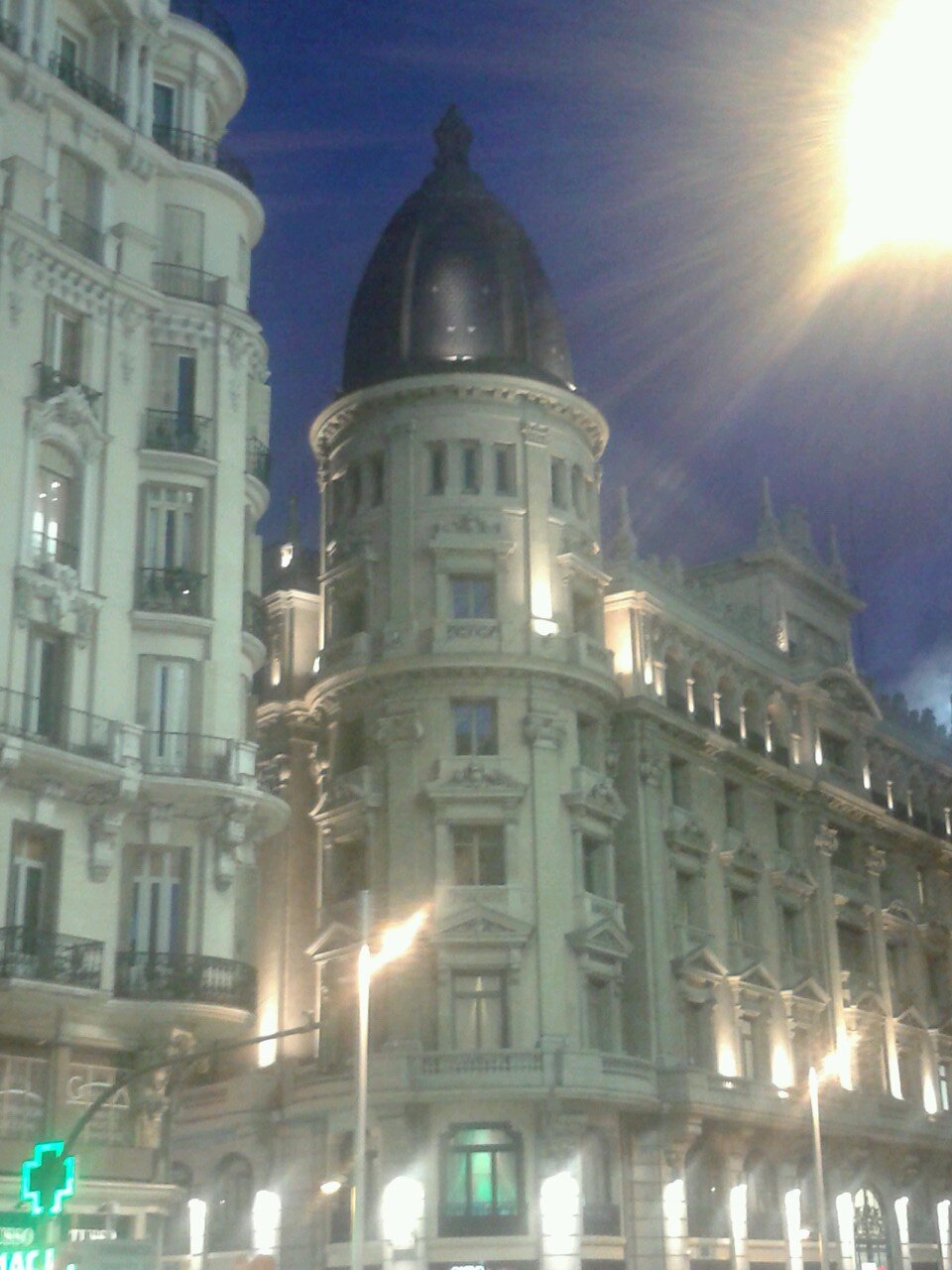 carolmendeza's profile picture. 