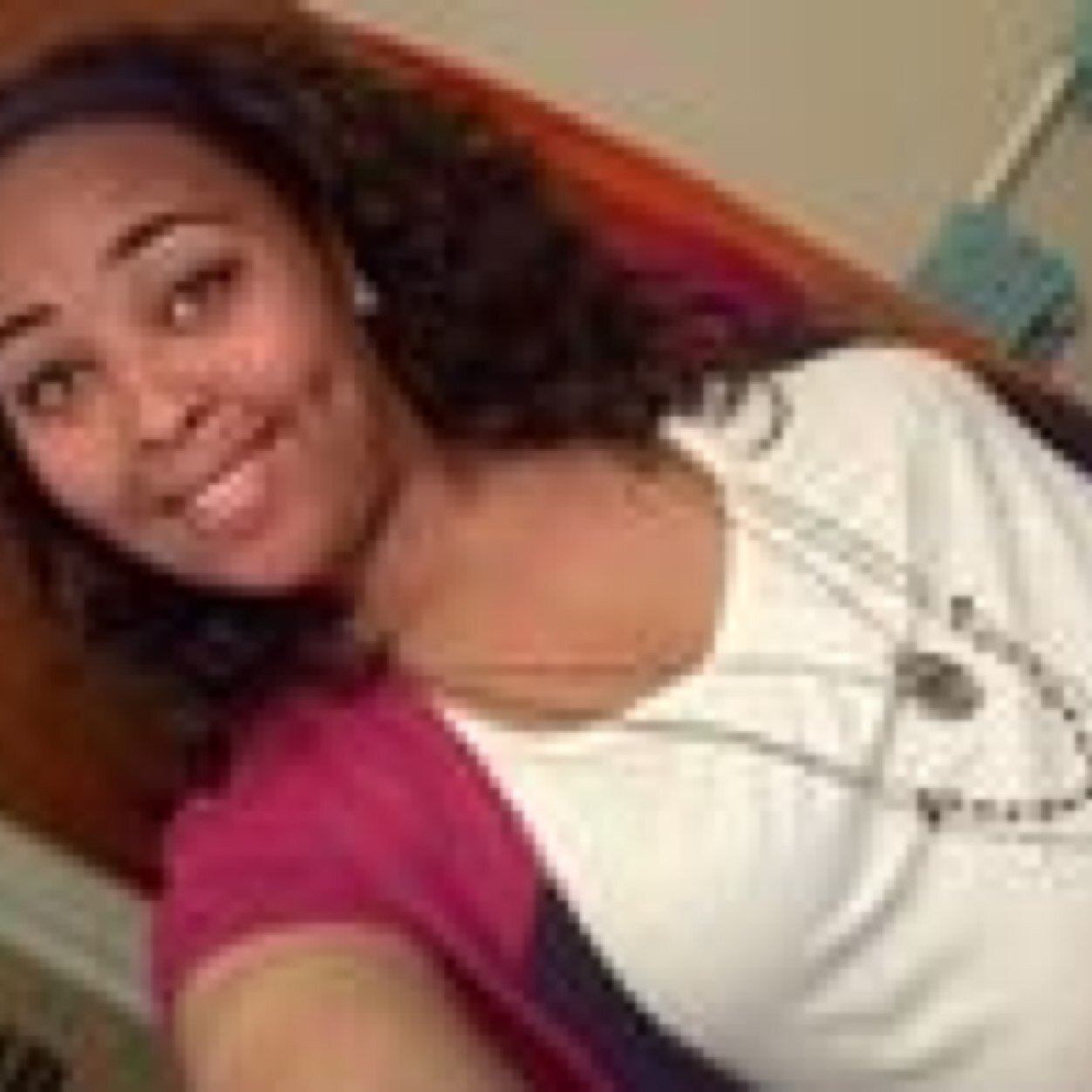 Proud lesbian nothing less than real if its not about money its irrelvent to me and mines
