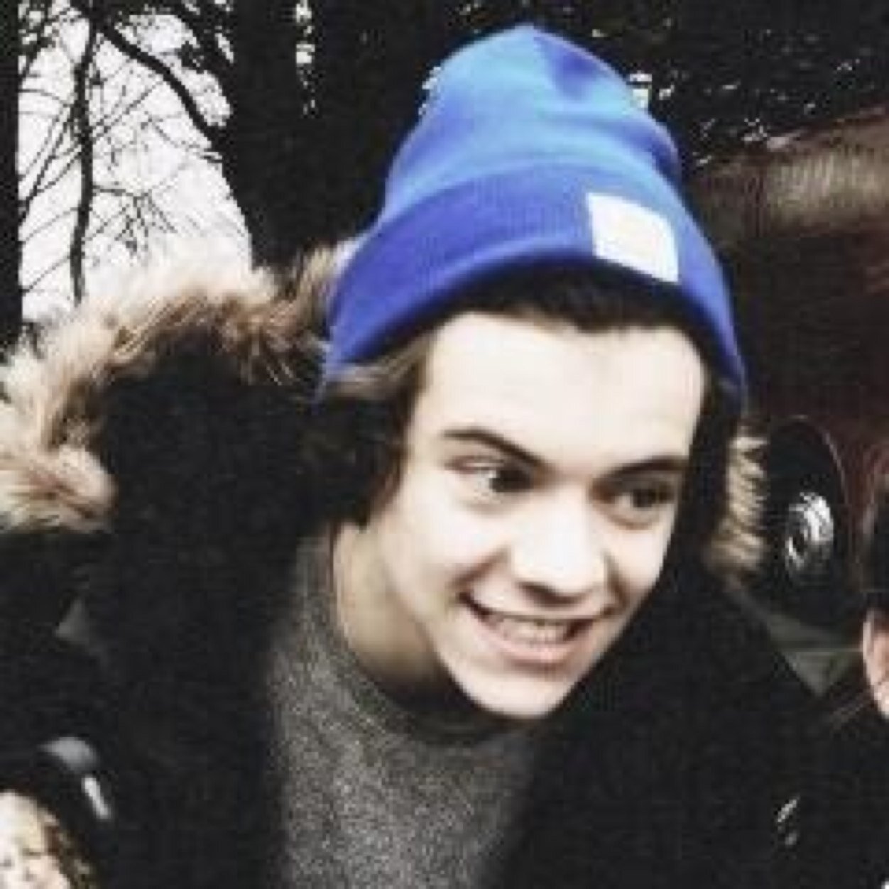 follow @niallbaked please?