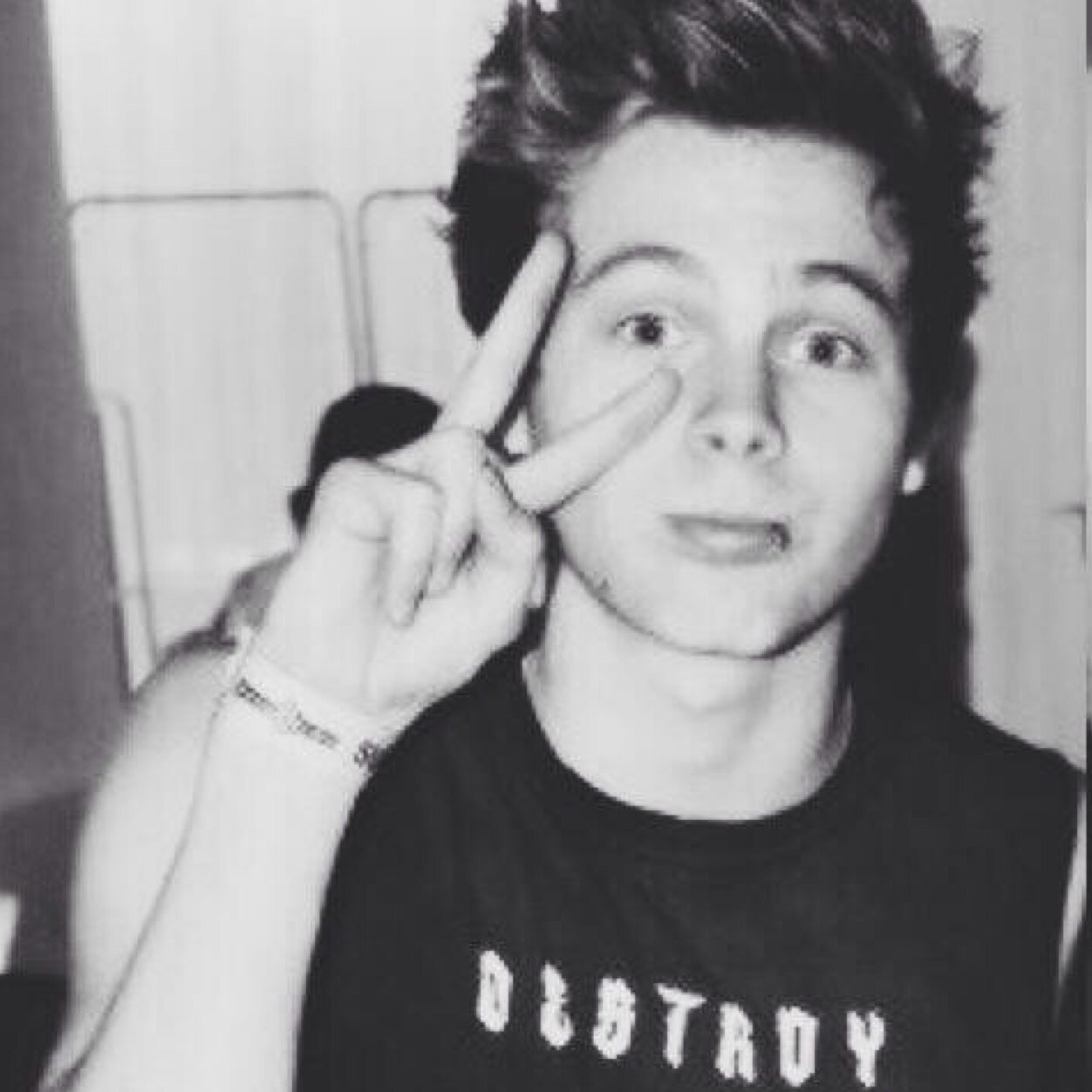 if i can find you, he can too :) @idk_ashton