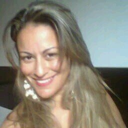 ♥ Bom comportamento nunca foi meu ponto forte. Minhas contradições se digladiam, Sobrevivo de um instinto que me empurra para lugares onde Mulheres comportadas