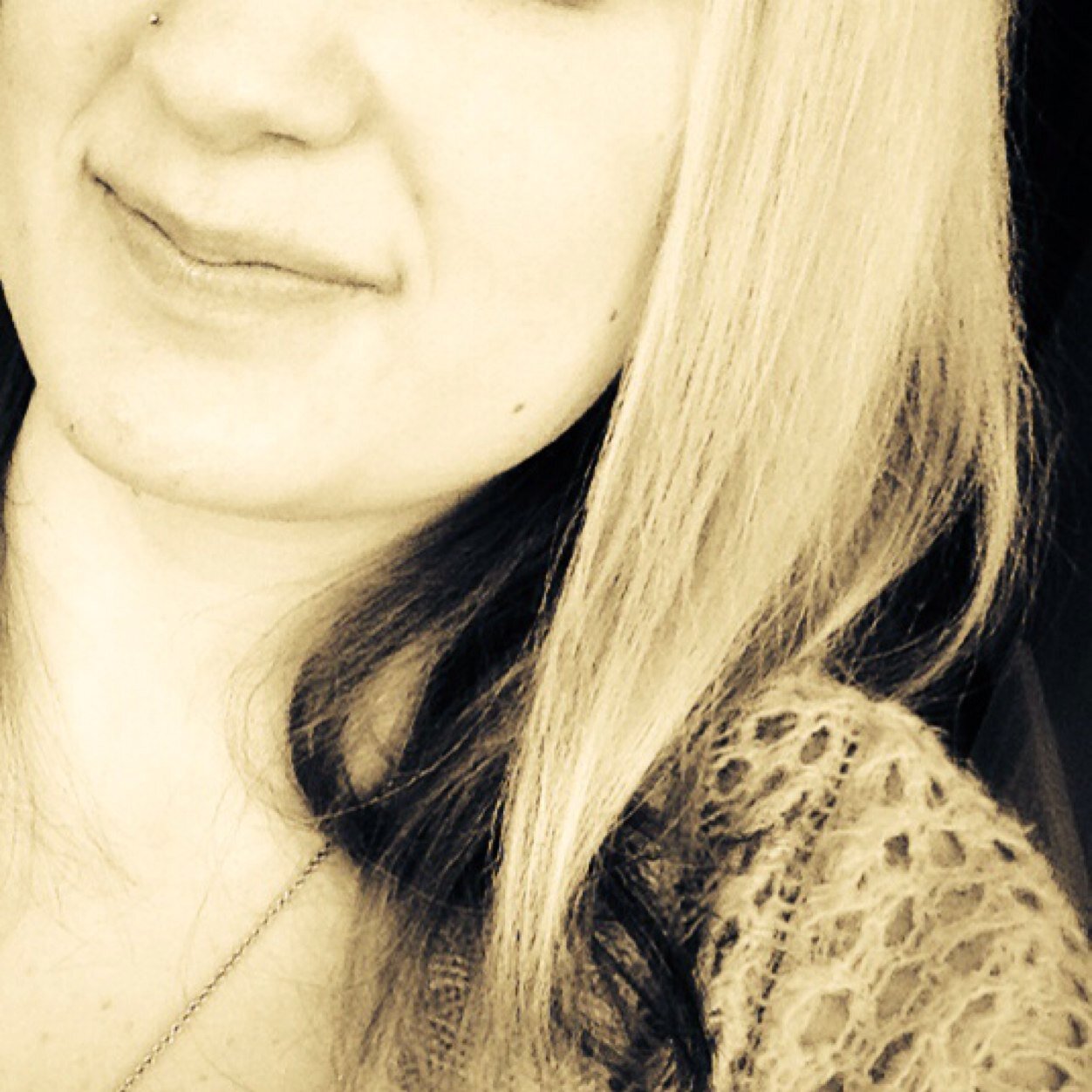 Northern Wisco born, Currently Packer Country :) Hiding from the clingy ex boyfriend. Obsessed with Johnny Cash
