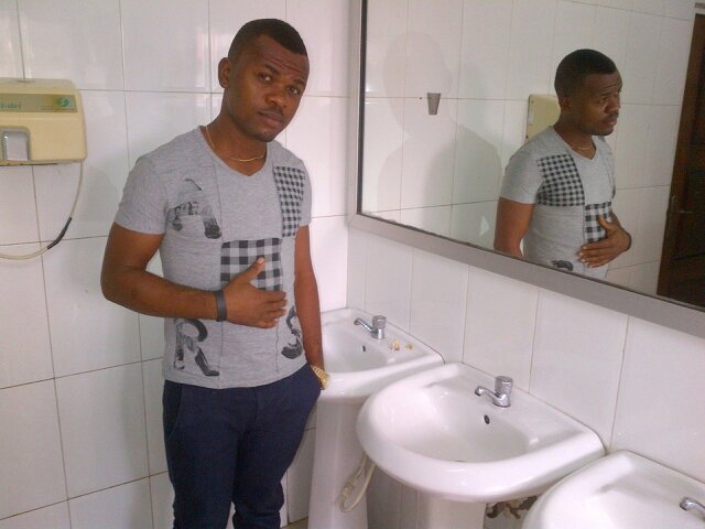 I am just,easy to mingle with.I like bold people no pretense please.