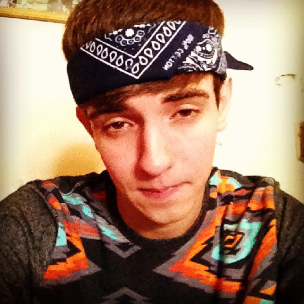 I know you's fucks with instagram so go follow me @man_in_a_hat