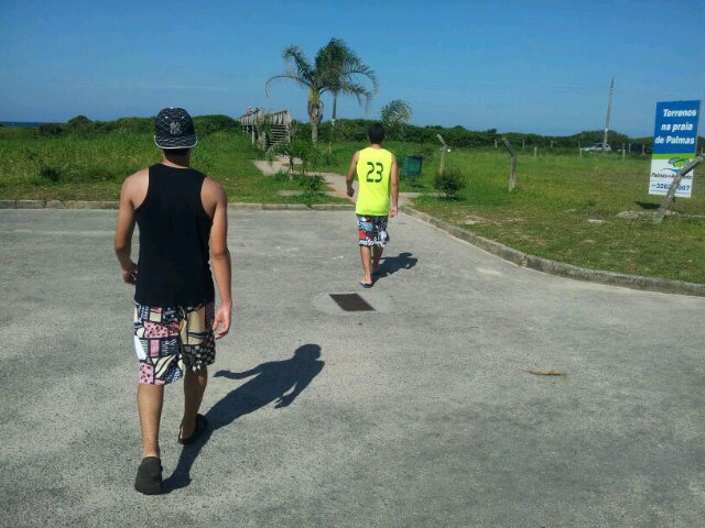 Instagram: santicarisimo