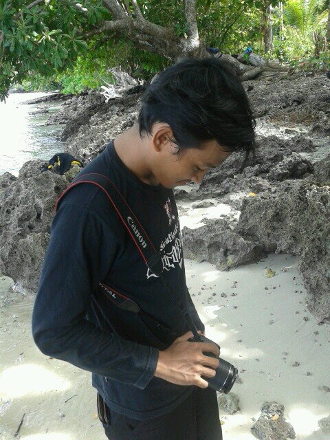 chryzt_21's profile picture. Hidup itu tidak semudah membalikkan telapak tangan