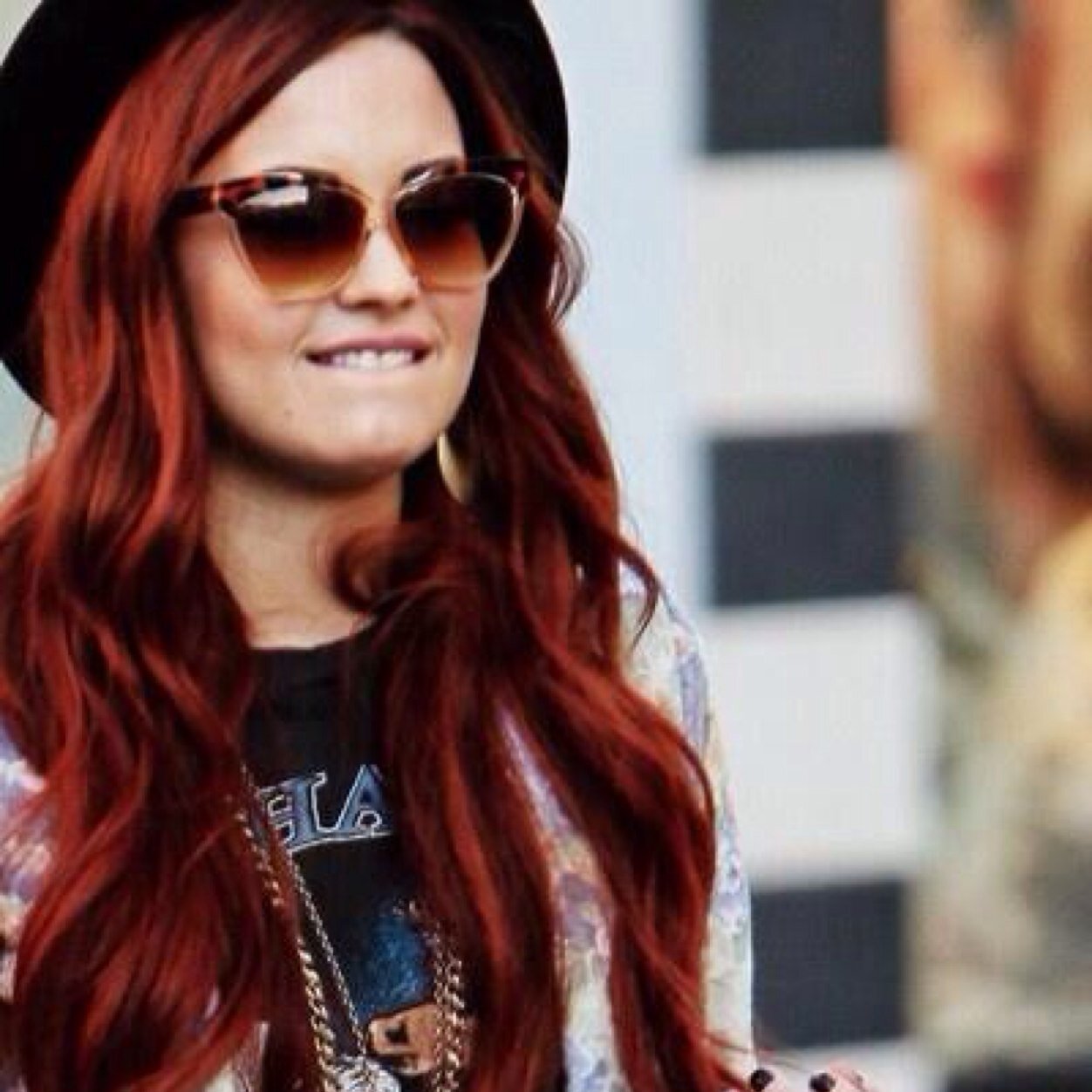 demiisqueen3bio's profile picture. free follow, so please follow @fvckmetria thank you :)