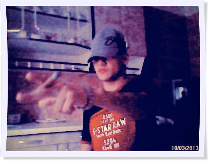 Flipper_m3's profile picture. “My mama always used to tell me: 'If you can't find somethin' to live for, you best find somethin' to die for.”