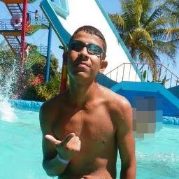 Quém acredita sempre alcançar'