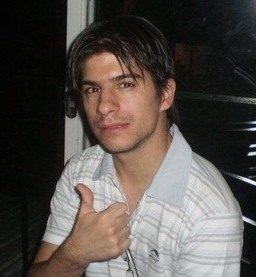 JChajias's profile picture. Hijo, hermano, amigo, Explorador de Don Bosco, laburador, queriendo ser educador y sin mambos!