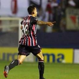 Jogador das categorias de base do São Paulo Futebol Clube!! A vida me ensinou a nunca desistir.