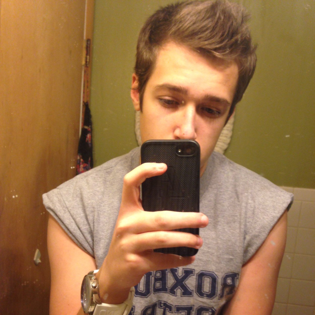 TheGlassyPanda's profile picture. I make youtube videos cuz fuck the popo