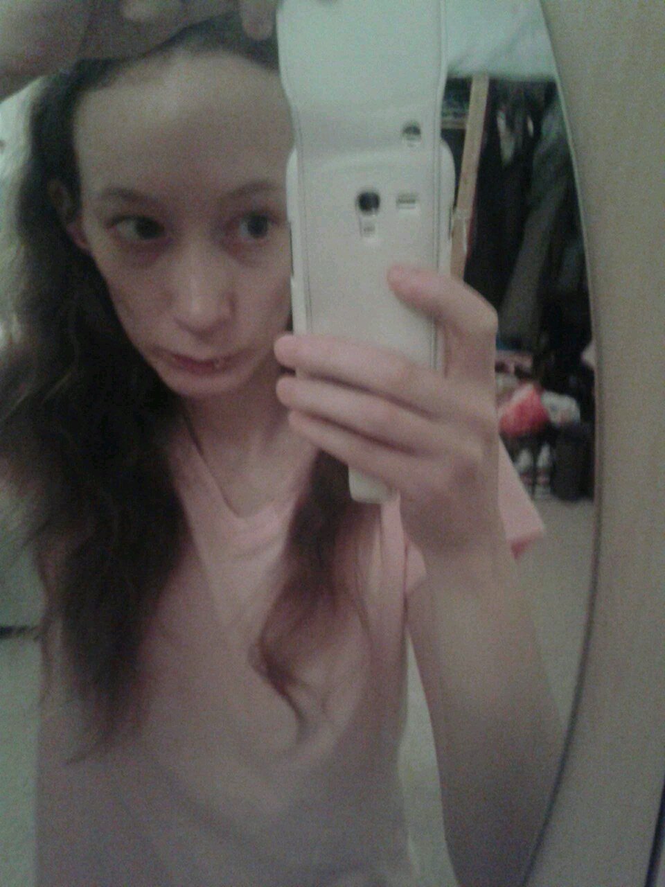 Anorexic for more than half my life, now trying to get fight back and live life. Happy to support anyone xxx