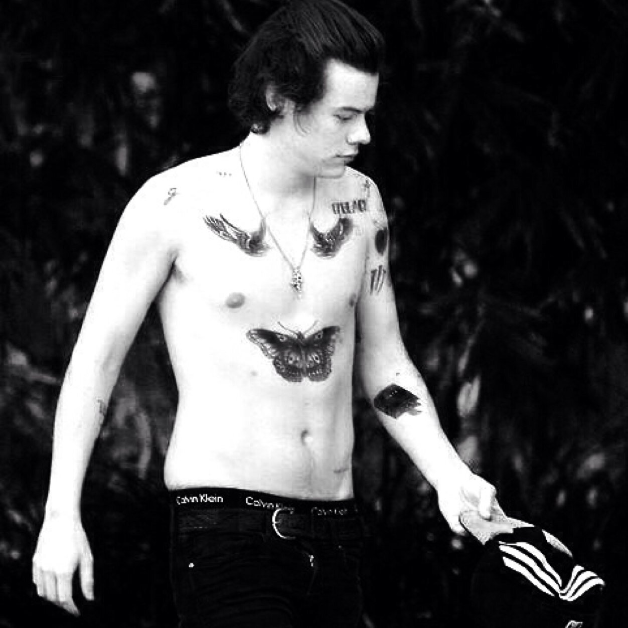 hoping to find harry walking along the street one day 0/5 0/4