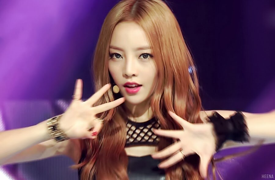 Propose__'s profile picture. 조금 더 가까이ㅤ