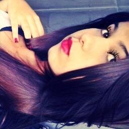 Romantica,Ciumenta & Legal  ∞ 
 - irmã da @_anpn *-*