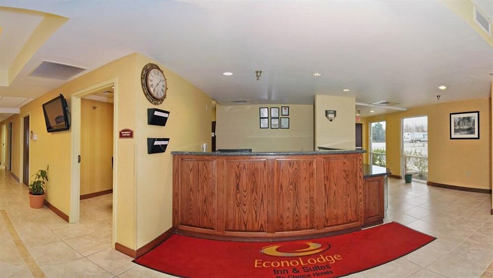EconoLodgeLR's profile picture. Enjoy affordable rates in a convenient location when choosing the Econo Lodge® Inn & Suites in Little Rock, AR.