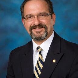 VP de Servicio Asociasion de Industriales / Makro/ Dominion Voting/AES / Manchester Trade