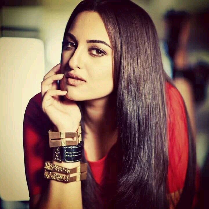 Love all serve all
I love my parents,I very-very love Sonakshi Sinha
& I must like son@kshi sinh@