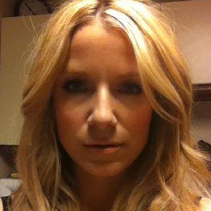 JameMoraRocks's profile picture. Social Media Guru