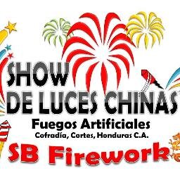 ¡Con 48 años de Experiencia realizando show de luces Artificiales a nivel nacional e internacional!