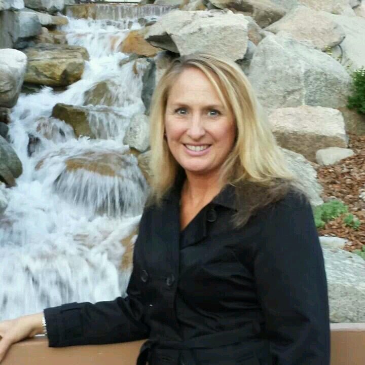 California Girl! 2 beautiful daughters, 1 loving husband #momslife