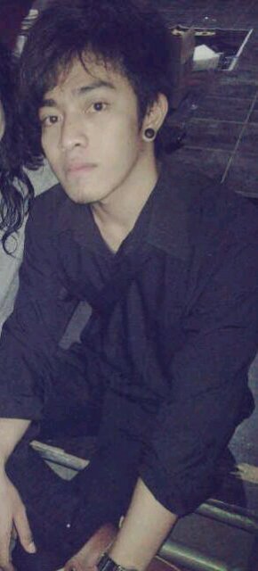 Bass player | only Allah swt | ig: LudwiqRobert | line: LudwiqRobert | path: Ludwiq Robert