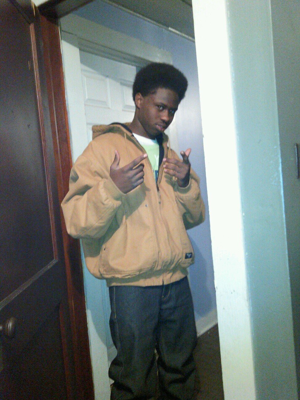 Follow A Young 6os Nigga .. S/o To Da Famo #G6eDa6usiness / 7-4-14 /