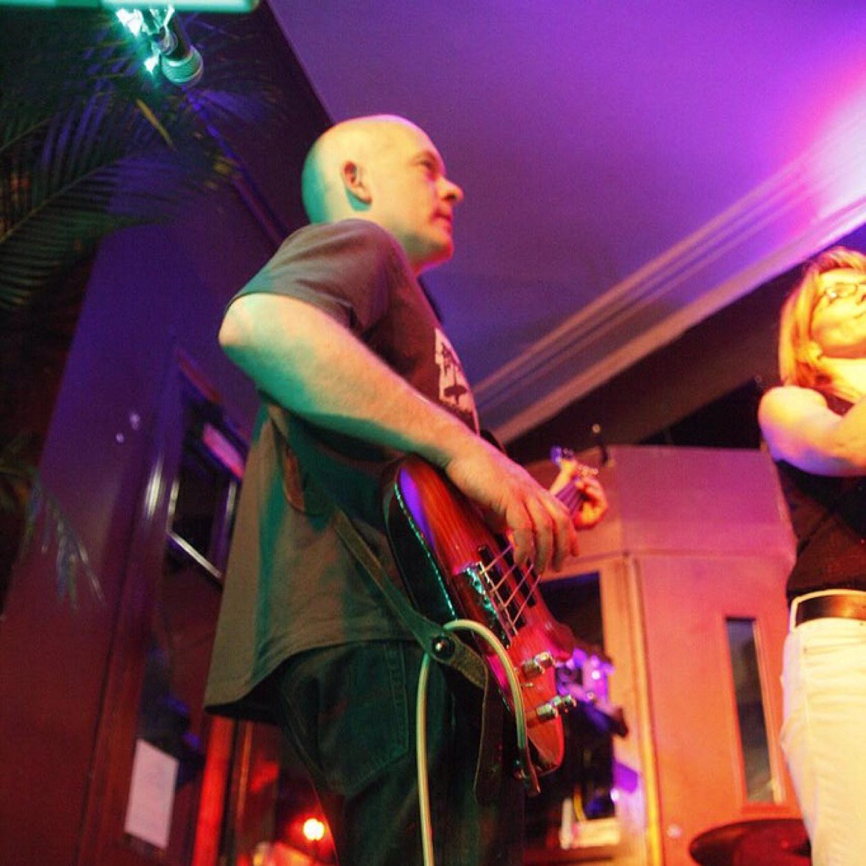 Bassplayer for The Cherry Pie Band, loving the music loving the bass, by day i own SW4 plumbing and heating http://t.co/36PHhULaNG