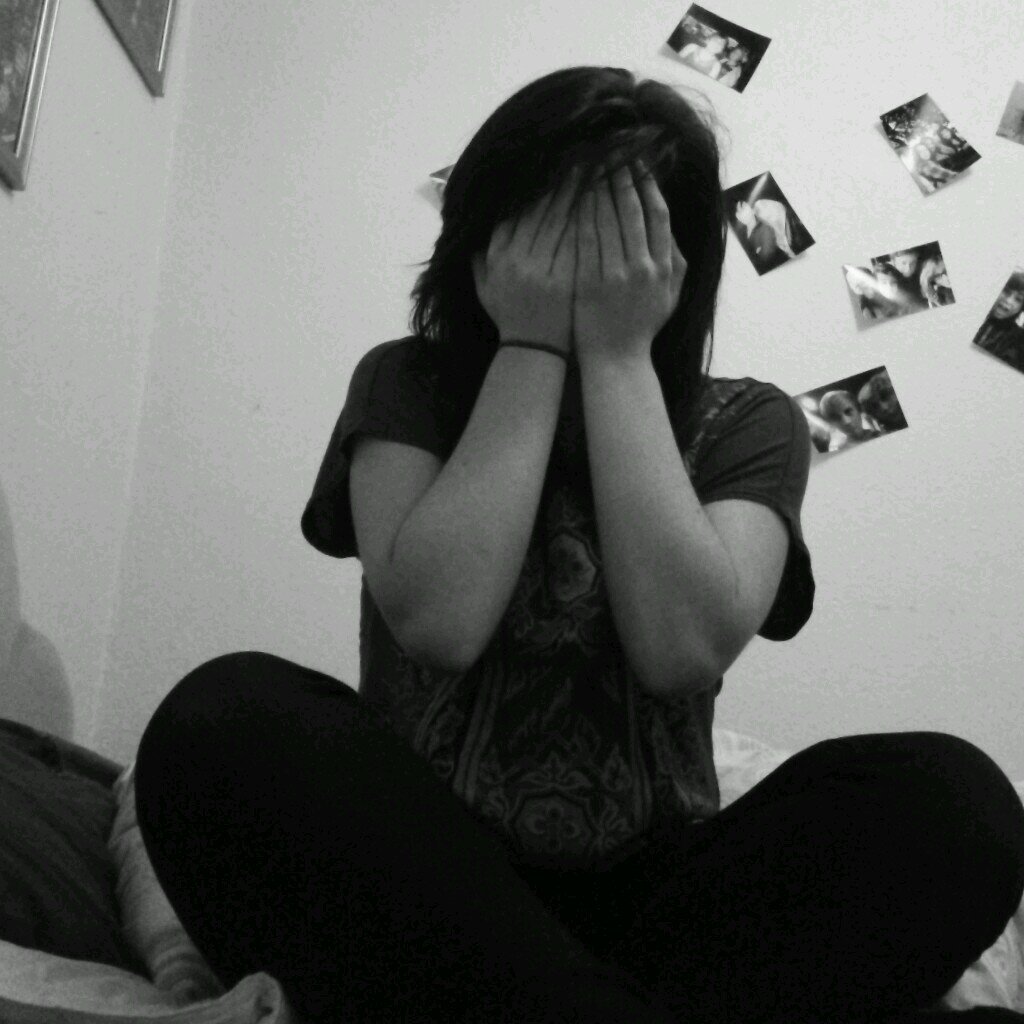 skye_whitmore's profile picture. talents : being the ugly friend